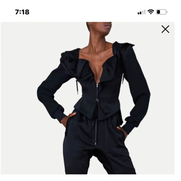 Corset Jacket w zip off sleeves - Picture 3 of 16